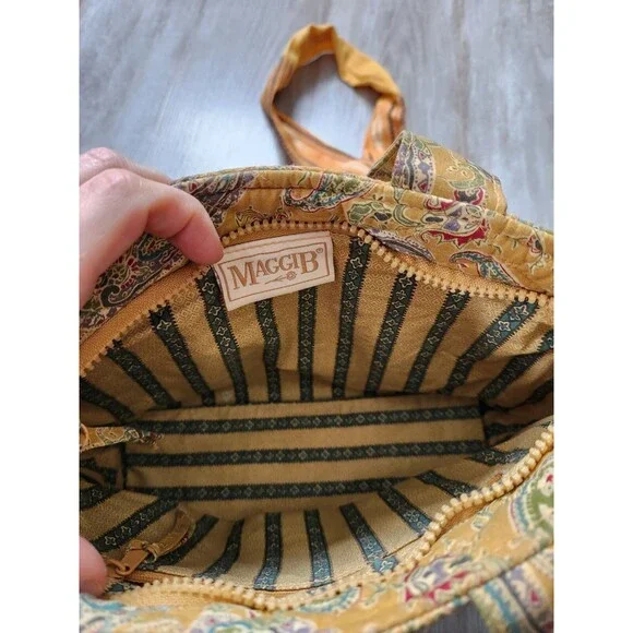 MaggiB Yellow Green Paisley Quilted Small Shoulder Crossbody Bag Zip Closure - Picture 10 of 13